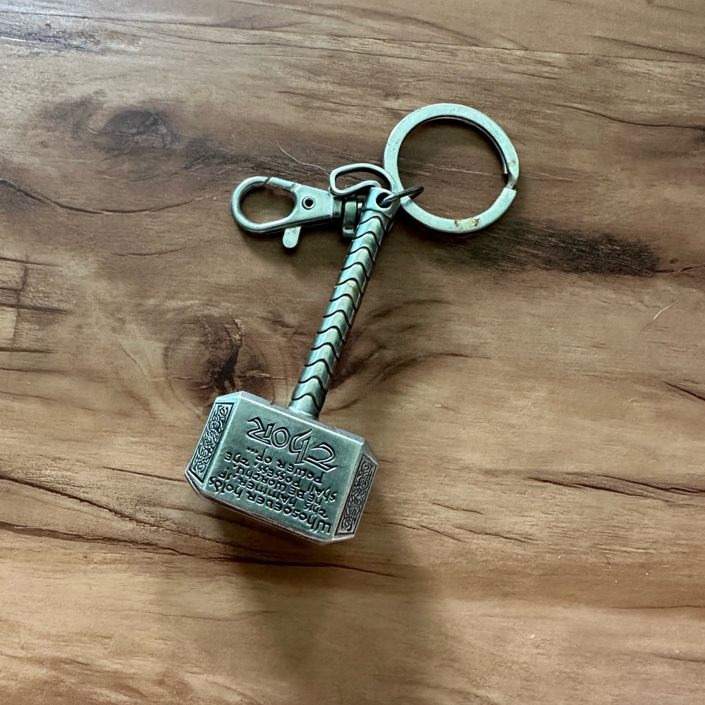THORS HAMMER (mjolnir) keychain